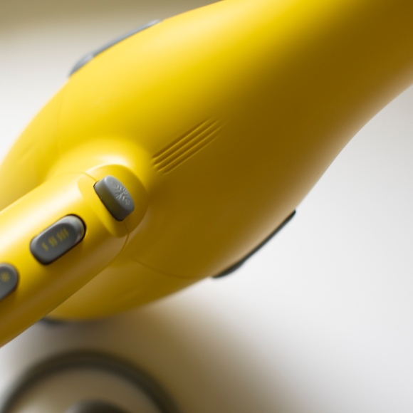 Drybar Buttercup Blow-Dryer main image 5